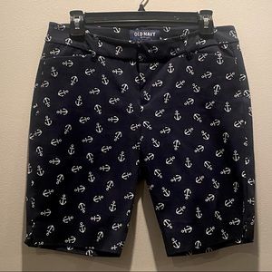 2/$20 Old Navy Blue & White Anchor Shorts size 6
